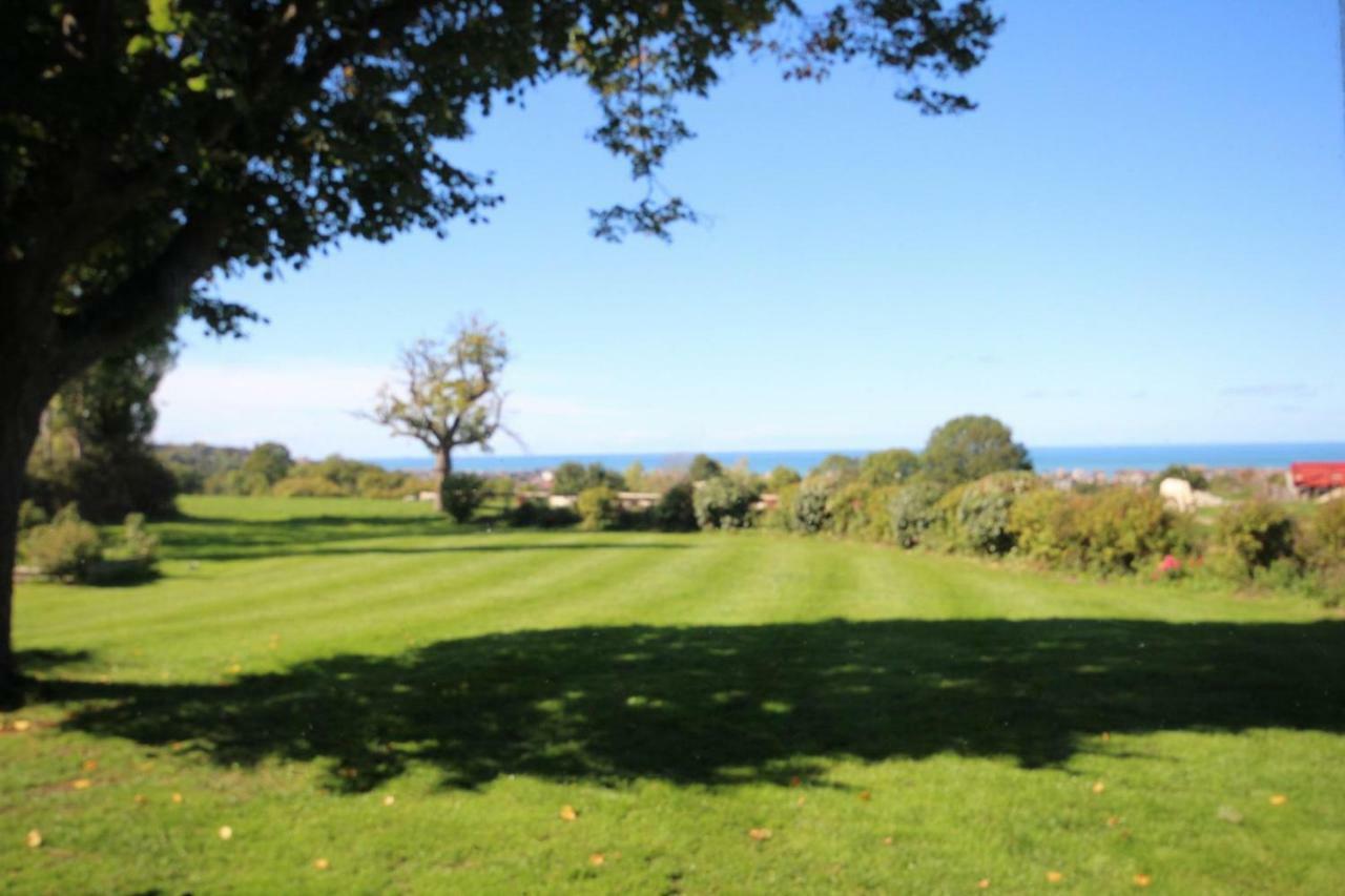Les Champs Rabats Bed & Breakfast Villers-sur-Mer Exterior photo